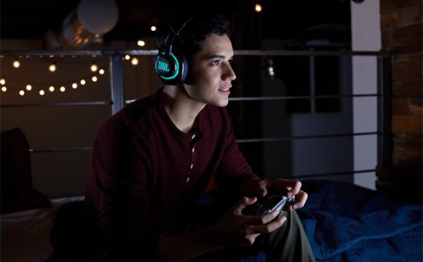 JBL Quantum 810 Wireless Gaming Headset with Mic 43H Playtime