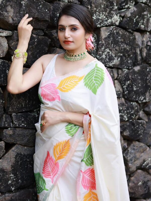 Satrani Women's Silk Jacquard Saree with Unstitched Blouse Piece