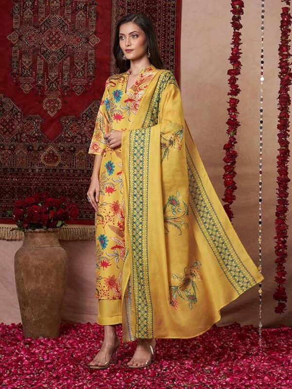 GoSriKi Pubani Floral Printed Mandarin Collar Straight Kurta Trousers Dupatta