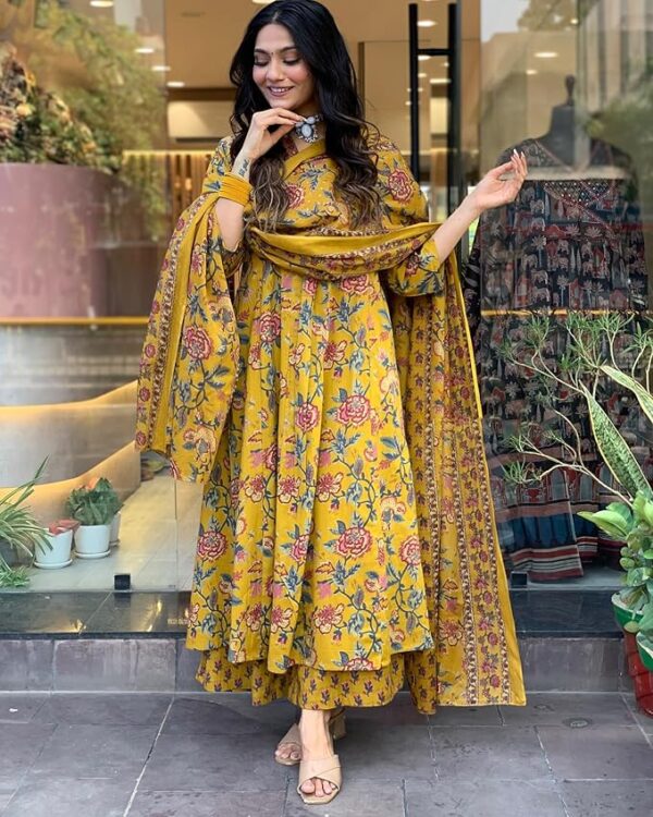 Gosriki Women Cotton Rayon Kurta Palazzo Dupatta Set Till 5XL