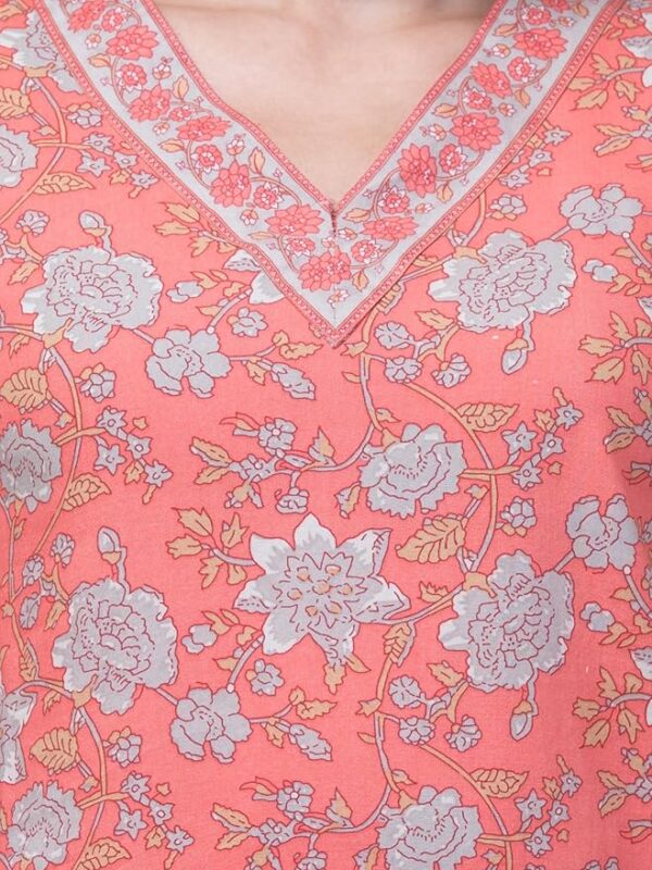 Hive91 Casual Regular Sleeves Floral Print Pink Top