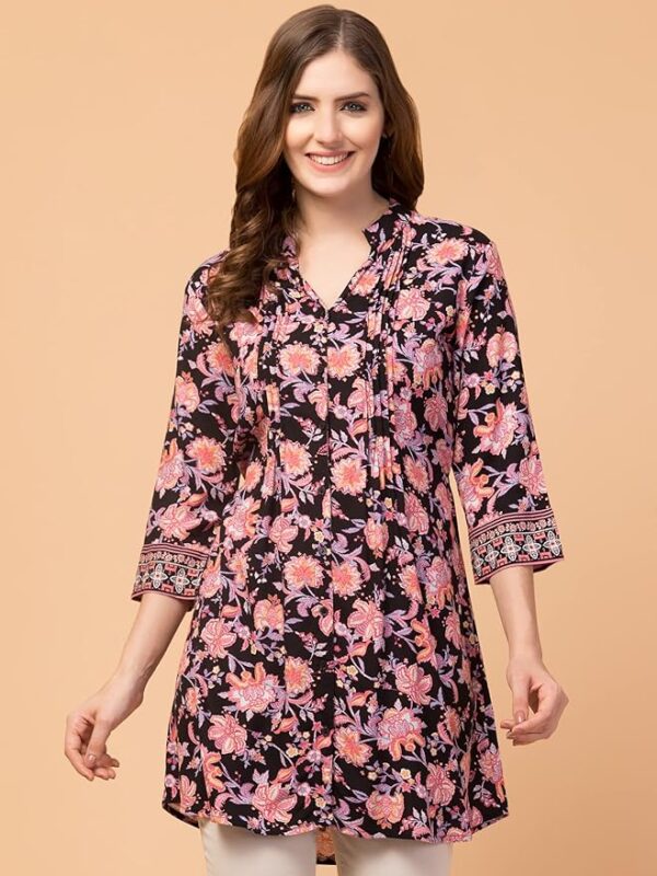 Hive91 Casual Regular Sleeves Printed Women Multicolor Top