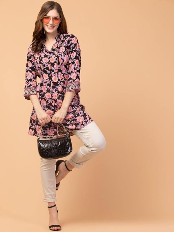Hive91 Casual Regular Sleeves Printed Women Multicolor Top